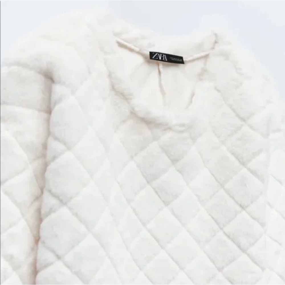 Zara Crop Quilted Faux Fur Sweater - Picture 12 of 12